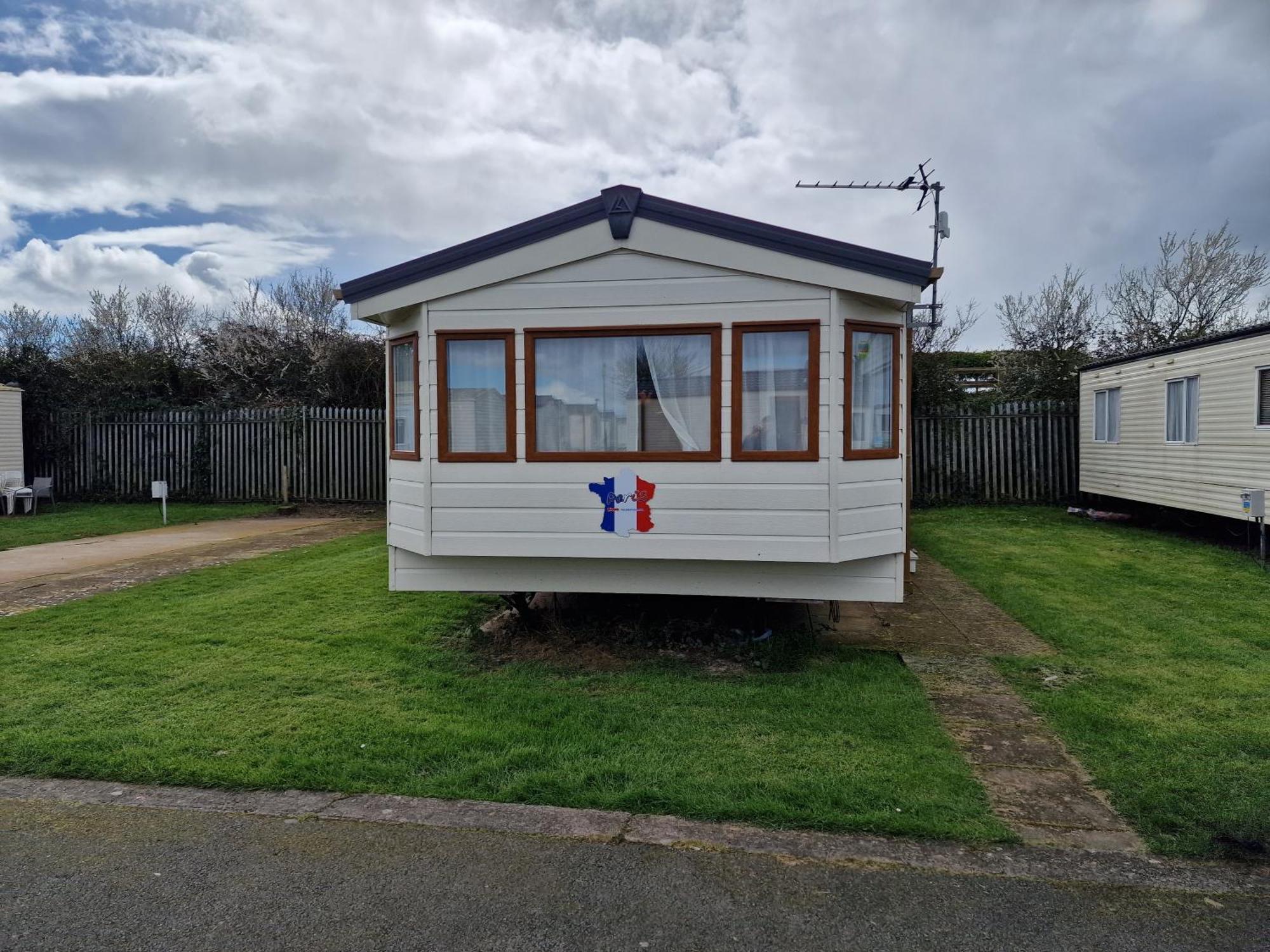 Plot 203 Paris Hotel Rhyl Exterior photo
